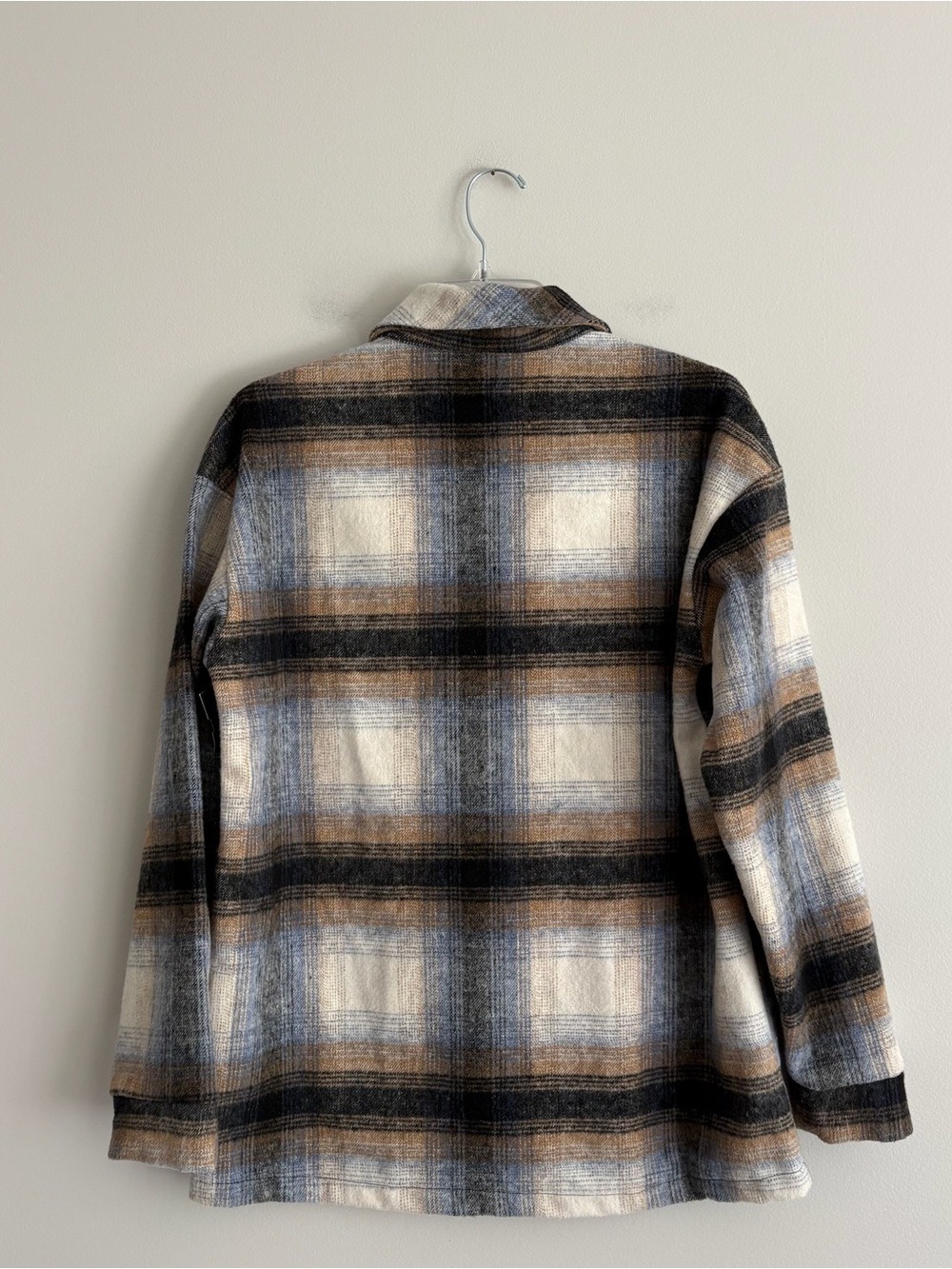 Altar'd State Plaid Shacket in Cream, Brown & Gray Size XS - Picture 2 of 6